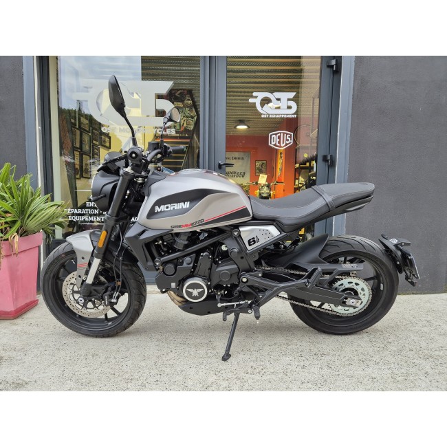 Moto Morini Seiemmezzo Street 650 cc