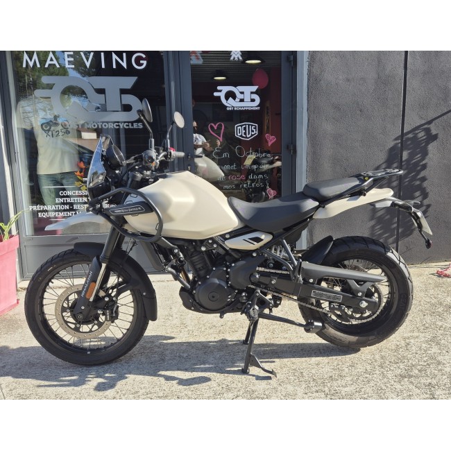 Royal Enfield Himalayan 450 Kaza Brown