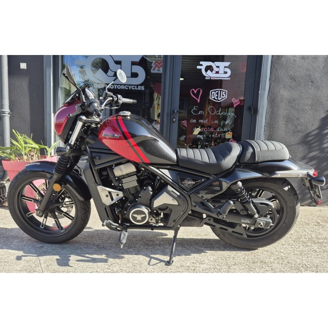 MOTO MORINI Calibro 700 Fire Red